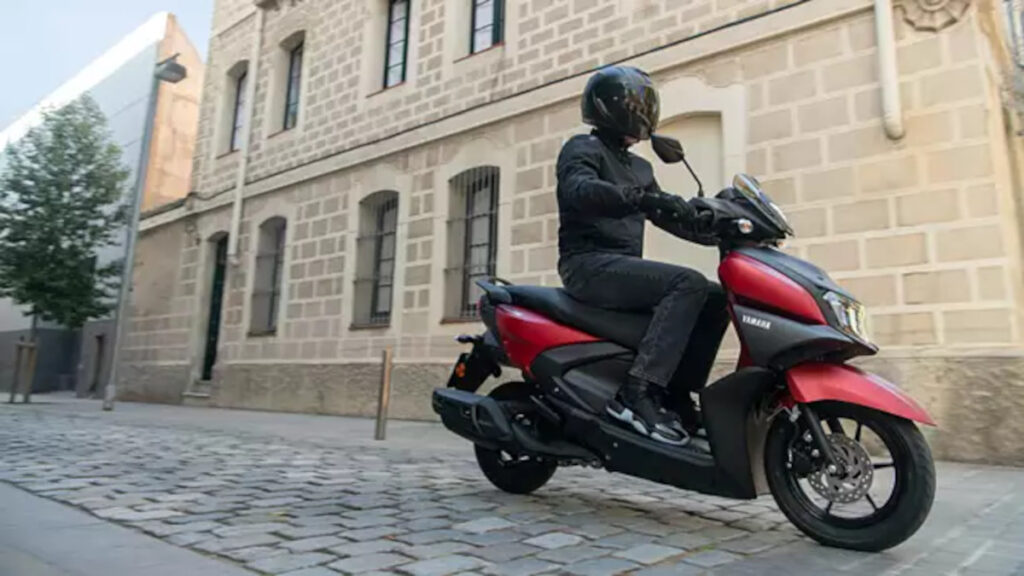7 Reasons the Yamaha RayZR 125 Fi Is Perfect for City Commuters